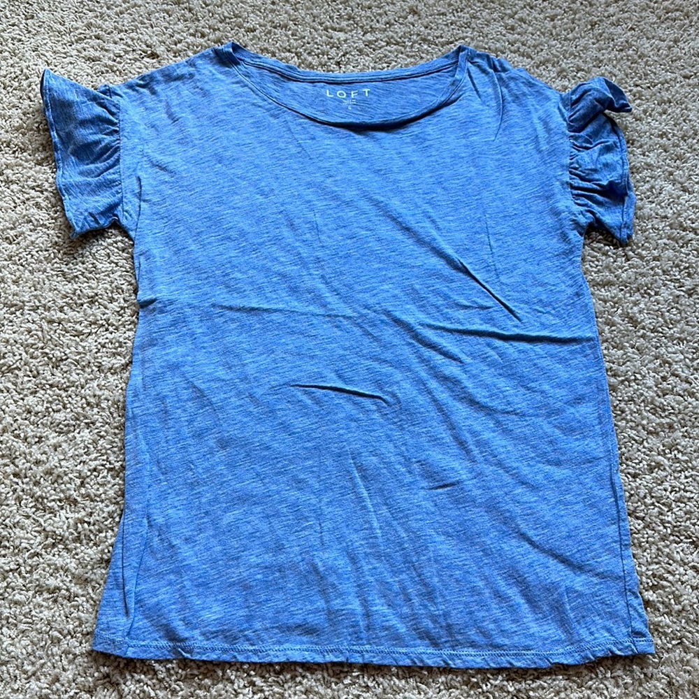 LOFT Tee Ruffle Hem Sleeves Size Small